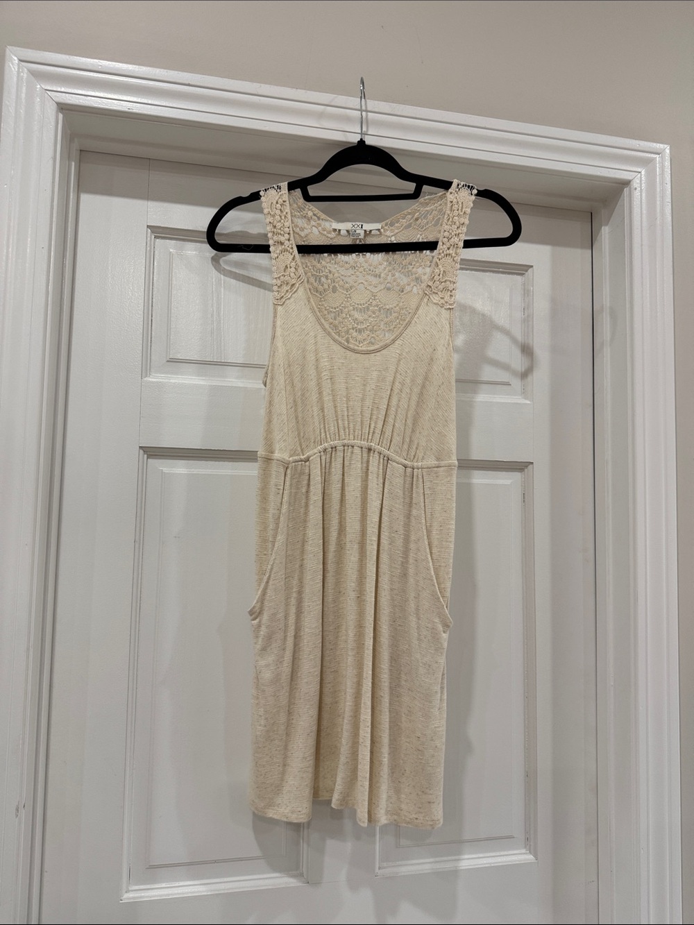 Y2K Forever 21 Sleeveless Crochet Yoke Cream Tunic Dress with Pockets
